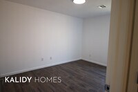 1400 Buena Vista Cir photo'