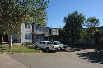 742 A St in Ramona, CA - Building Photo - Building Photo