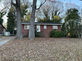 931 Green Cir Dr in Gastonia, NC - Building Photo