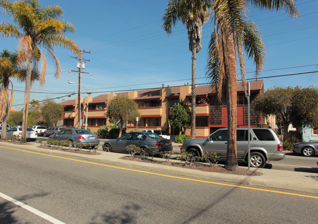 2505 4th St in Santa Monica, CA - Building Photo