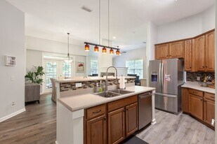 1910 Cedar Glenn Way in Atlanta, GA - Building Photo