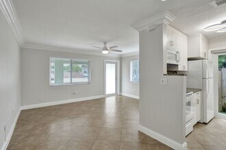 917 NE 17th Ct-Unit -# 917 in Fort Lauderdale, FL - Building Photo - Building Photo