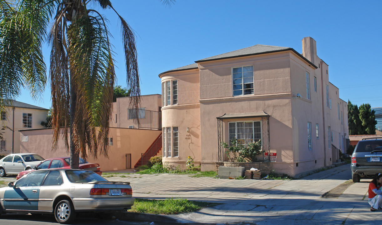 1019-1025 S Norton Ave in Los Angeles, CA - Building Photo