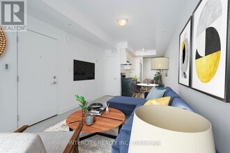 1321 Gerrard St E in Toronto, ON - Building Photo - Building Photo