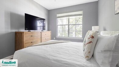 100 Peyton Pl SW, Unit 4208 in Atlanta, GA - Foto de edificio - Building Photo