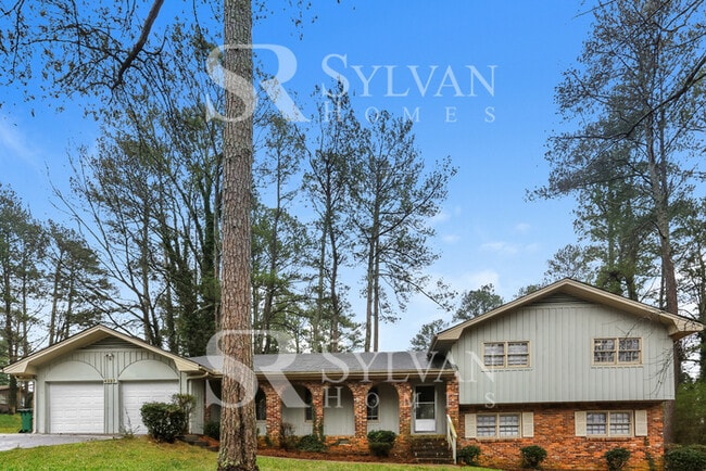 4297 Redan Rd in Stone Mountain, GA - Building Photo - Building Photo