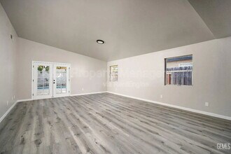 4304 Range Dr in Bakersfield, CA - Building Photo - Building Photo