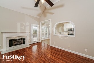 136 Silverstone Ln in Alabaster, AL - Building Photo - Building Photo