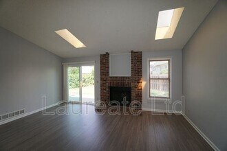18971 E Chaffee Pl in Denver, CO - Building Photo - Building Photo
