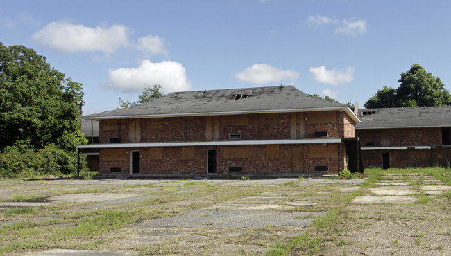 363 Mills Ave in Baton Rouge, LA - Foto de edificio - Building Photo