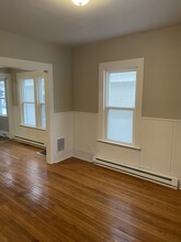 1310 Oak St, Unit 1 in Syracuse, NY - Building Photo - Building Photo