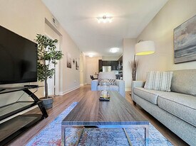 4504 W Spruce St in Tampa, FL - Building Photo