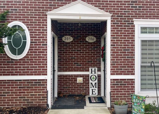 46 Islip Ave in Islip, NY - Foto de edificio - Building Photo