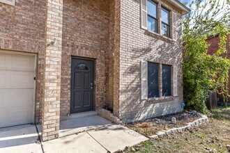 8423 Parry Path in Converse, TX - Building Photo - Building Photo