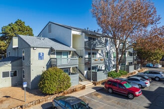 Pinewood Estates in Albuquerque, NM - Building Photo - Building Photo