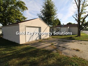 3741 Forest Terrace in Anderson, IN - Building Photo - Building Photo