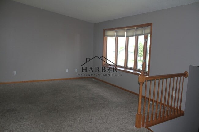 4874 Opal Ln NW in Rochester, MN - Building Photo - Building Photo