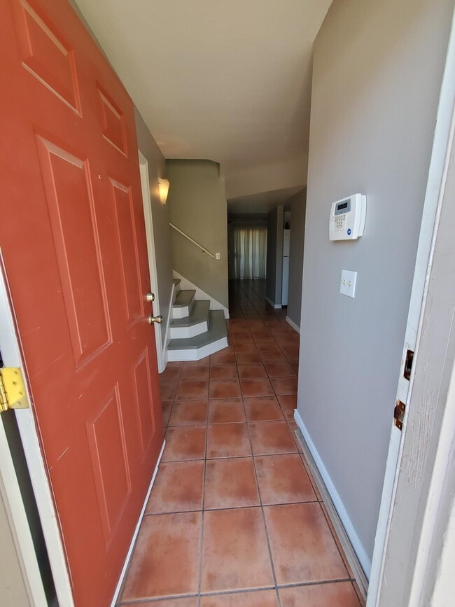 property at 609 W 13th St
