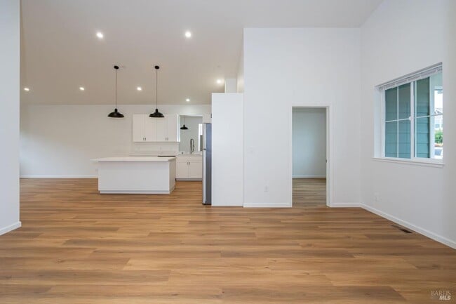 property at 1924 San Salvador Dr