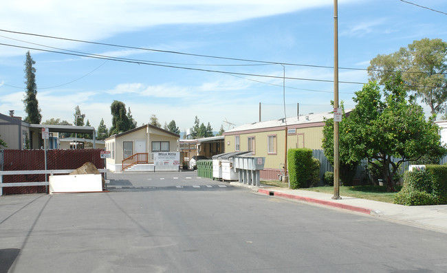 Bela Rosa Mobile Home Park in San Jose, CA - Foto de edificio - Building Photo