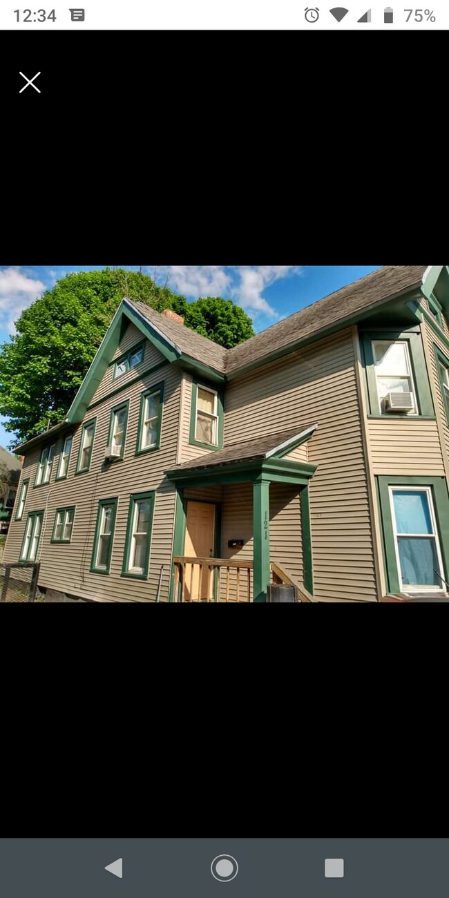 121 Baker Ave Rentals in Syracuse, NY