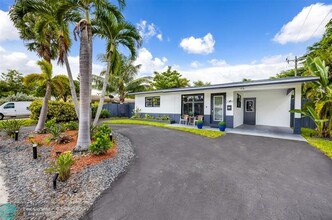 2709 NW 9th Ave in Wilton Manors, FL - Building Photo - Building Photo