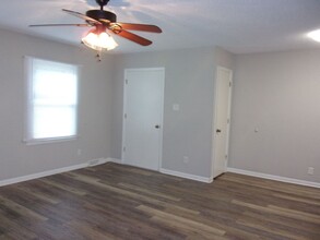 1240 N Dobys Bridge Rd in Fort Mill, SC - Building Photo - Building Photo