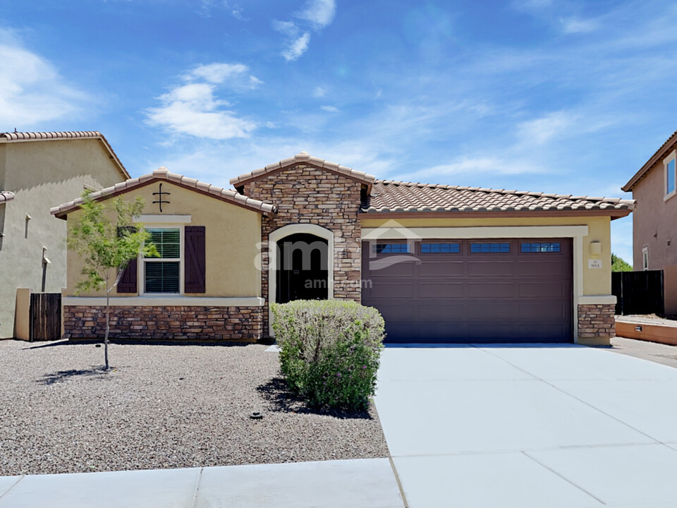 883 W Calle Ocarina in Sahuarita, AZ - Building Photo