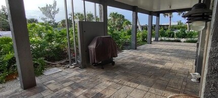 120 Gasparilla St in Boca Grande, FL - Building Photo - Building Photo