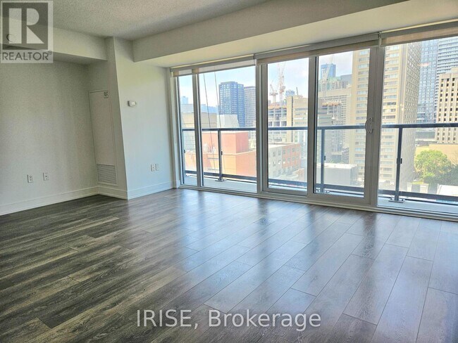 89-1289 McGill St in Toronto, ON - Building Photo - Building Photo