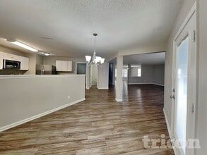 6210 Robur Ct in Charlotte, NC - Building Photo - Building Photo