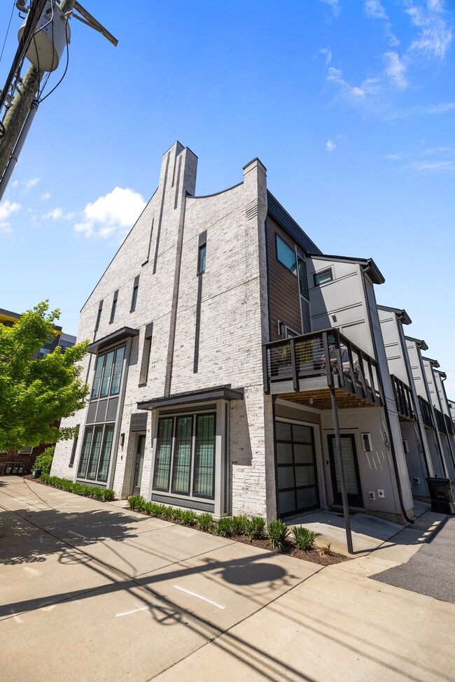 1207 Minter Pl in Charlotte, NC - Building Photo - Building Photo
