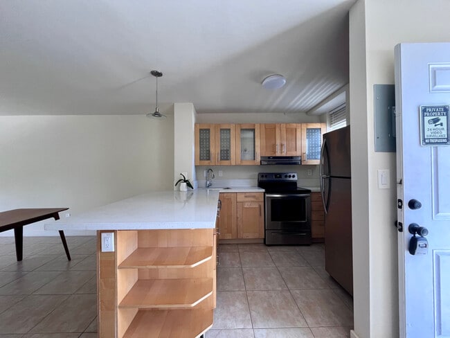 1615 West Ave, Unit 304 in Miami Beach, FL - Foto de edificio - Building Photo