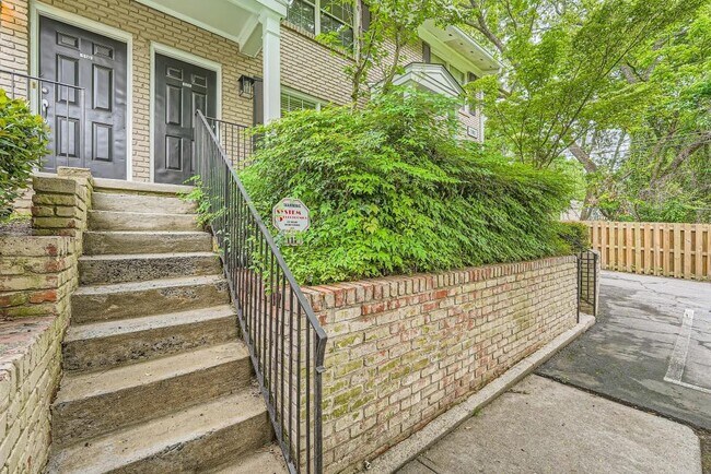 2232 Dunseath Ave NW in Atlanta, GA - Building Photo - Building Photo