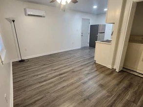 503 Canal St, Unit A in Durham, NC - Foto de edificio - Building Photo