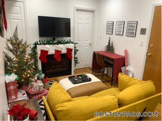 5 Wiget St in Boston, MA - Building Photo - Building Photo
