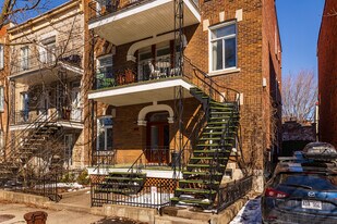 4435-4443 Des Érables Av in Montréal, QC - Building Photo