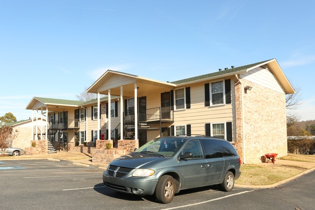 Terrace Green Apartments in Little Rock, AR - Building Photo - Building Photo