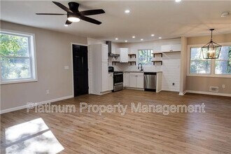 1955 Maple Dr NW in Kennesaw, GA - Building Photo - Building Photo