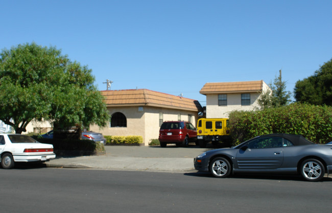 Professional Plaza in Vallejo, CA - Building Photo - Building Photo