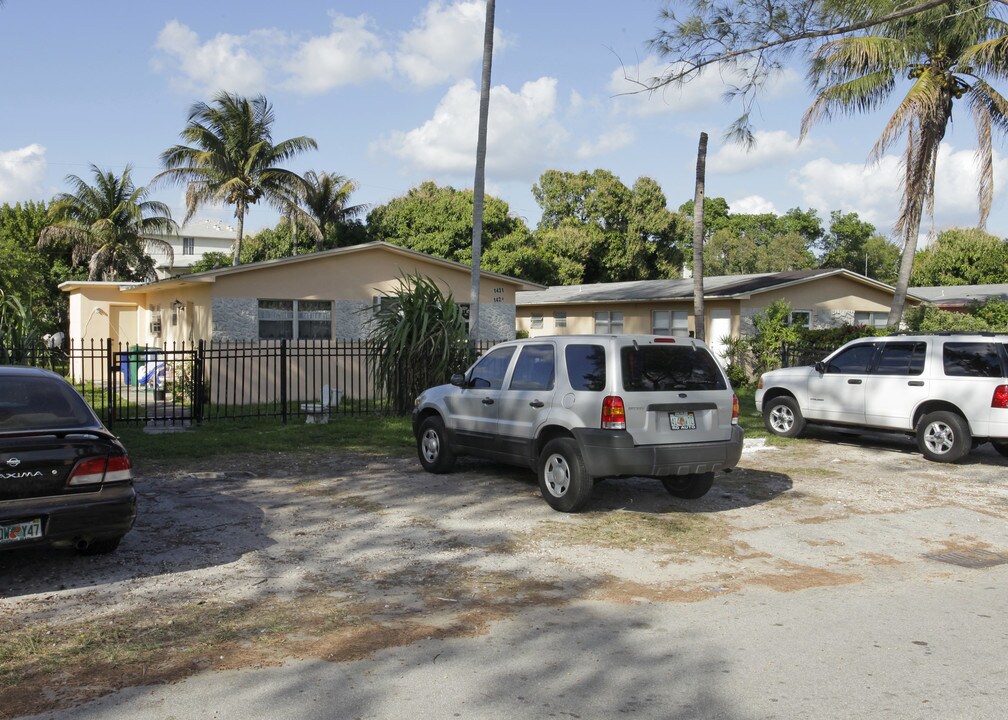 1429-1431 NE 118th Ter in Miami, FL - Building Photo