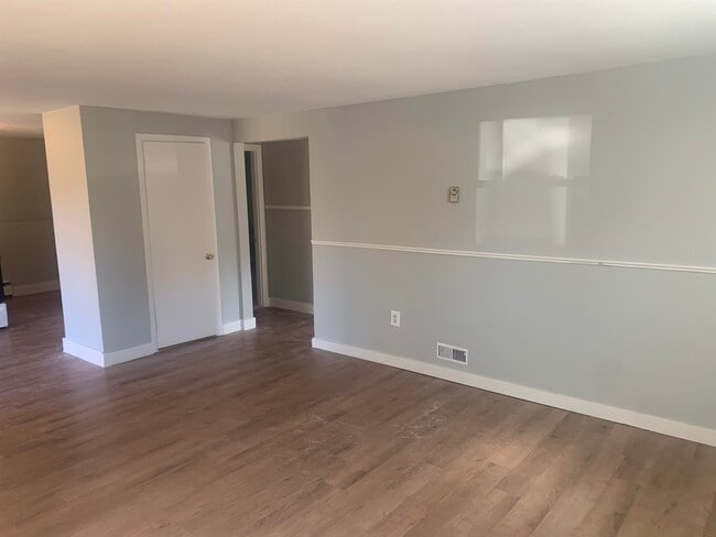 354 Main St in Somersworth, NH - Building Photo - Building Photo