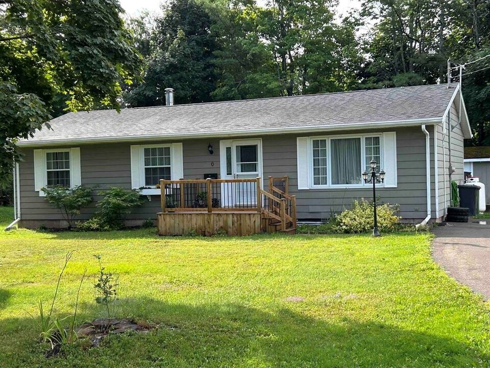 6 Macmillan Crescent in Charlottetown, PE - Building Photo