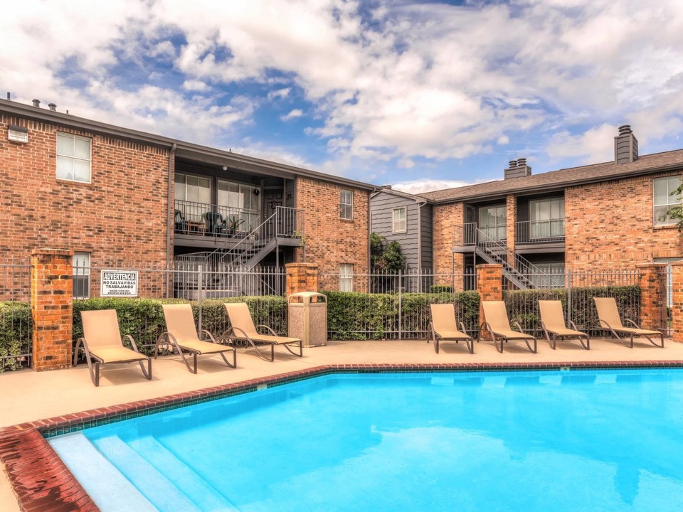 Verandas at Bear Creek in Houston, TX - Foto de edificio