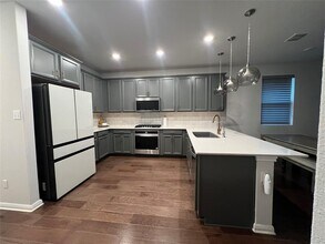 107 Hornbill Dr in Hutto, TX - Building Photo - Building Photo