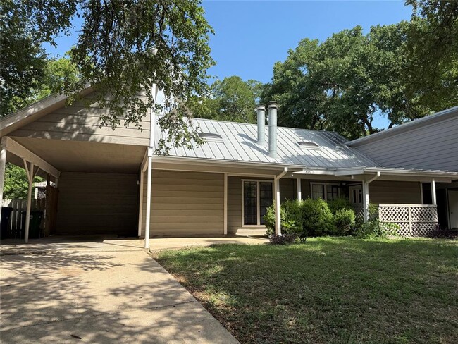 8102 Dowling Cove