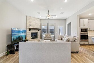 1512 Quentin Dr in Aubrey, TX - Building Photo - Building Photo