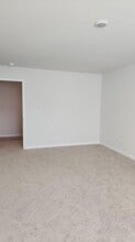 1261 Evelynnview Ln in Kernersville, NC - Foto de edificio - Building Photo