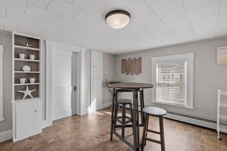 21 Portsmouth Ave in Exeter, NH - Building Photo - Building Photo