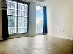 251-3251 Jarvis St in Toronto, ON - Building Photo - Building Photo